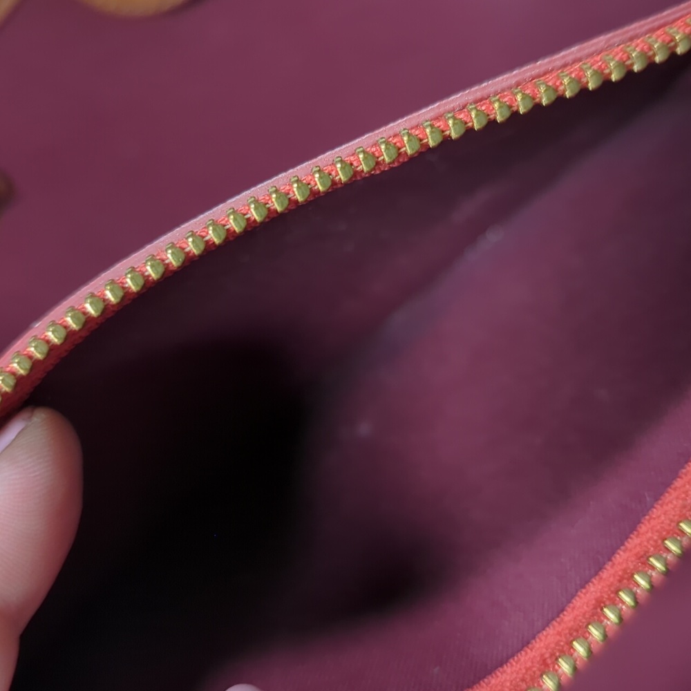Fossil Multicolored Purse - Picture 13 of 15